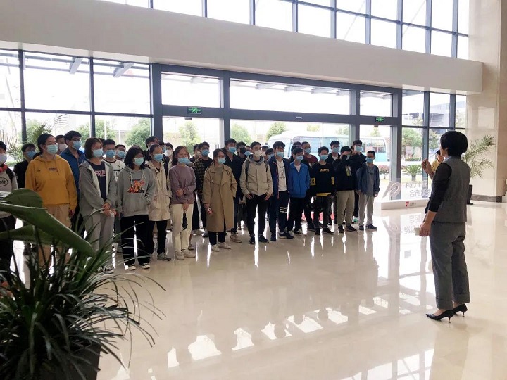 熱烈歡迎常熟理工師生一行蒞臨江蘇北人參觀交流 熱烈歡迎常熟理工師生一行蒞臨江蘇北人參觀交流