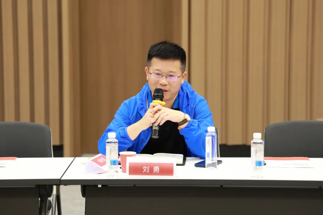 第十期全國(guó)儲(chǔ)能產(chǎn)業(yè)巡回走訪調(diào)研專(zhuān)家組蒞臨江蘇北人 第十期全國(guó)儲(chǔ)能產(chǎn)業(yè)巡回走訪調(diào)研專(zhuān)家組蒞臨江蘇北人