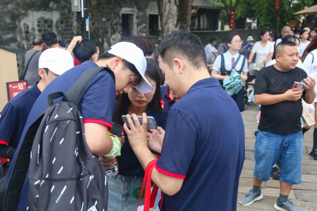 我們一起奔赴山海，領(lǐng)跑未來！