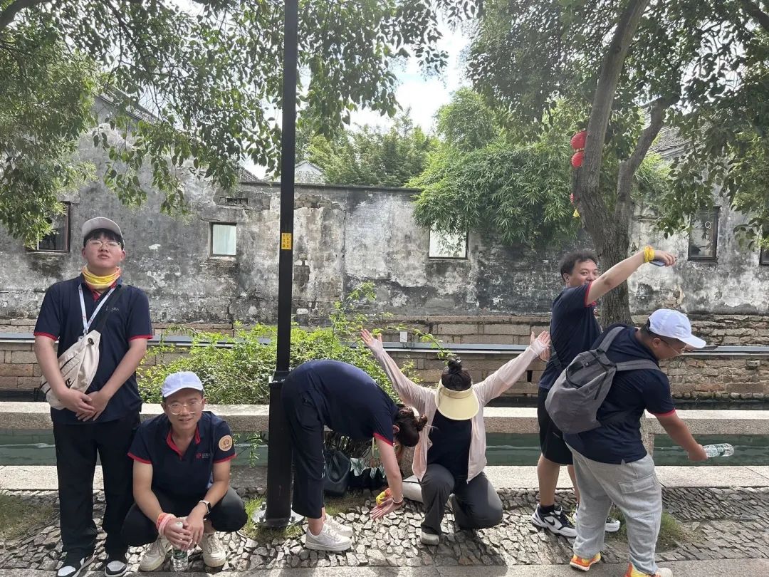 我們一起奔赴山海，領(lǐng)跑未來！